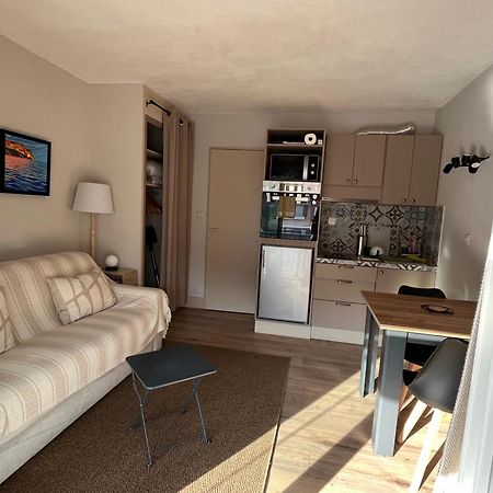 Studio Cosy En Bord De Mer Saint-Cyr-sur-Mer Exterior photo